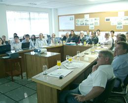Participantes conferiram os cuidados ambientais da obra